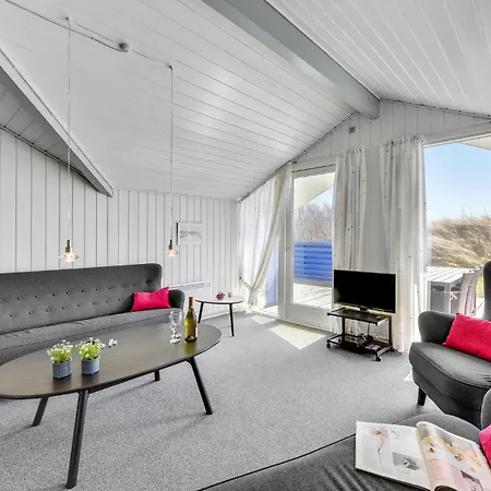 3 Bedroom Nice Home In Ringkobing * Ringkøbing
