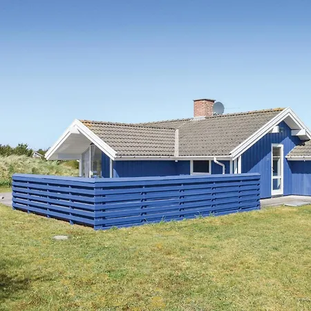 3 Bedroom Amazing In Ringkobing Holiday home